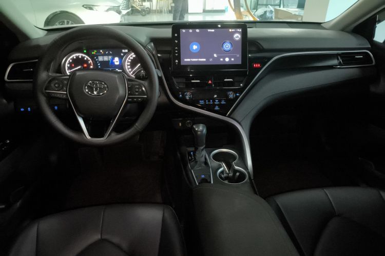 丰田 凯美瑞 2023款 2.0G 豪华版中控内饰7002