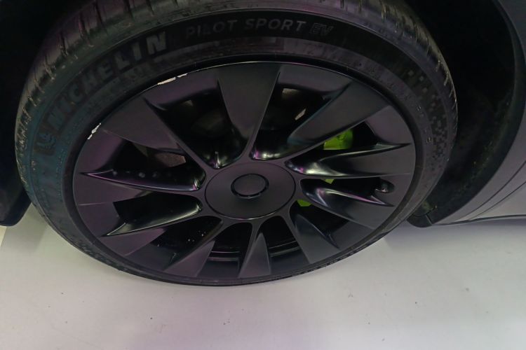 特斯拉 Model Y 2021款 标准续航后驱版车身外观6007