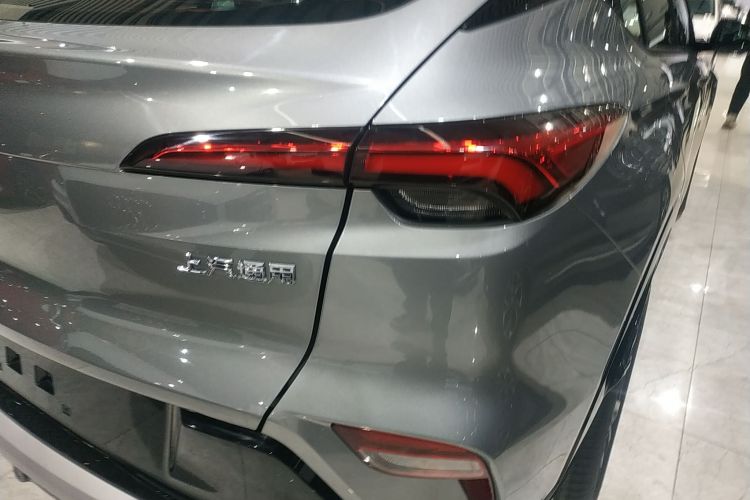 别克 昂扬 2022款 1.5T GS 燃速版车身外观9