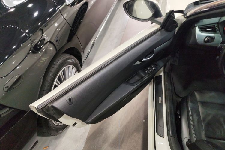 宝马Z4 2009款 sDrive23i领先型中控内饰7007