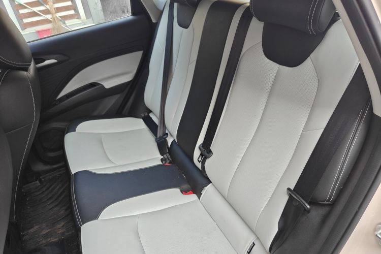 哪吒汽车 哪吒AYA 2023款 318 Lite中控内饰21