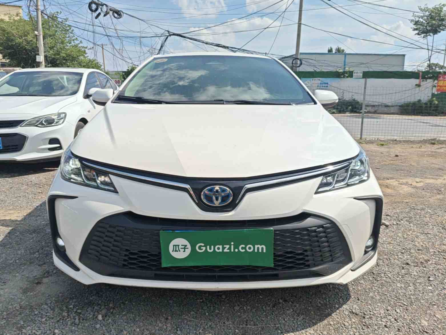 丰田 卡罗拉 2023款 1.8L 智能电混双擎 先锋版(1)