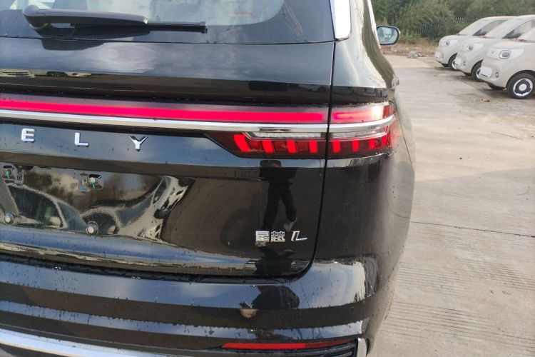 吉利汽车 星越L 2024款 2.0TD DCT EVO两驱长风版车身外观9