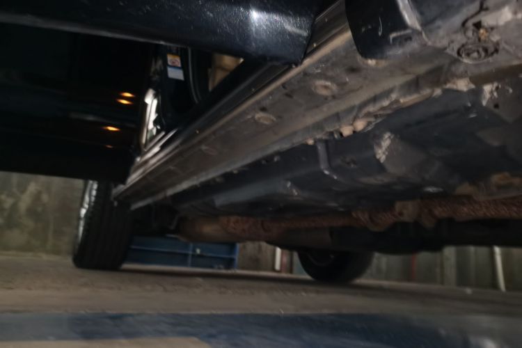 丰田 汉兰达 2021款 2.0T 四驱精英版 7座局部细节9001