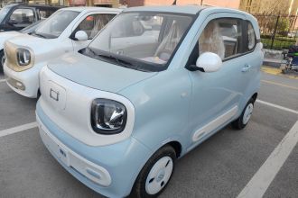 奔腾小马 2026款 222km 炫彩马