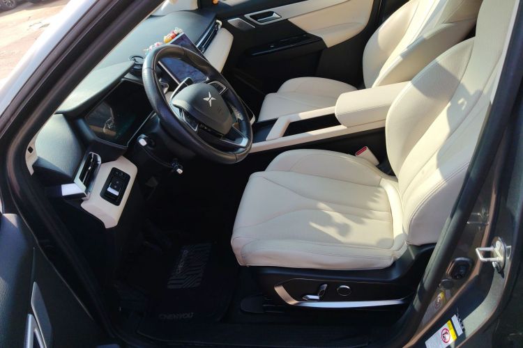 小鹏G3 2019款 尊享版中控内饰19