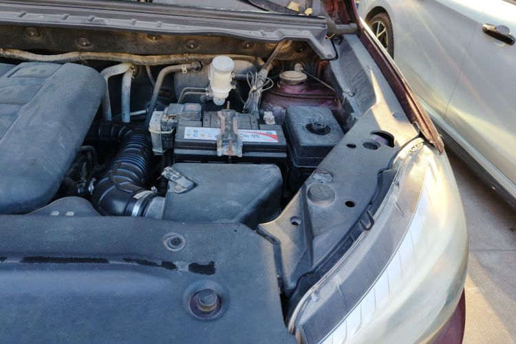 SWM斯威汽车 SWM斯威X7 2018款 1.5T 手动豪华型 7座机舱底盘26