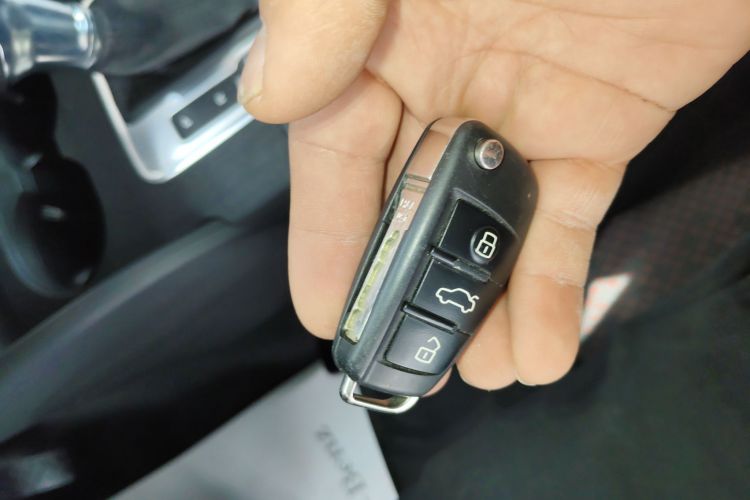 奥迪A3 2020款 Limousine 35 TFSI 进取型 国VI中控内饰7001