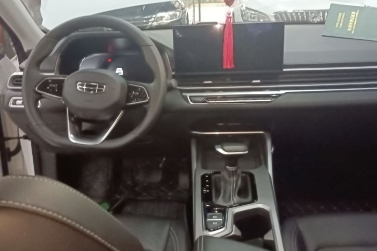 吉利汽车 帝豪 2023款 第4代冠军版 1.5L CVT豪华型中控内饰12