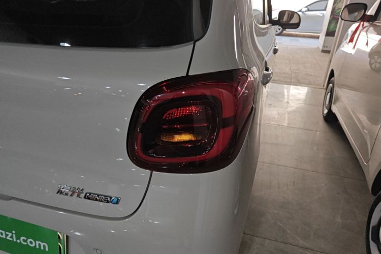 五菱汽车 宏光MINIEV 2025款 四门版 进阶款车身外观6006