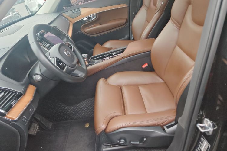 沃尔沃XC90 2019款 T6 智雅版 7座 国VI中控内饰19