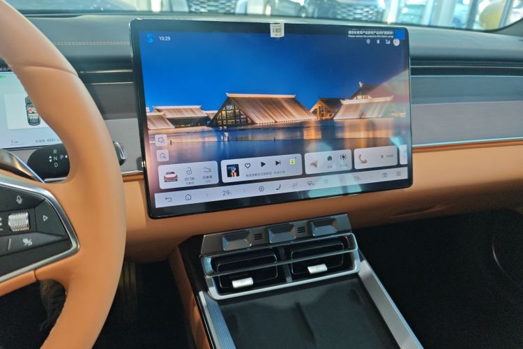 比亚迪 汉L 2025款 DM-p 四驱激光雷达旗舰型中控内饰16