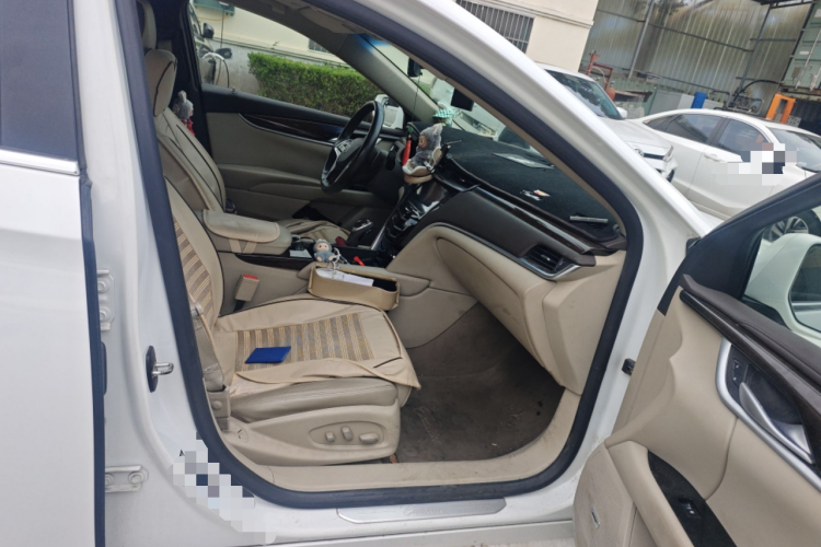 凯迪拉克XTS 2014款 28T 精英型局部细节9005