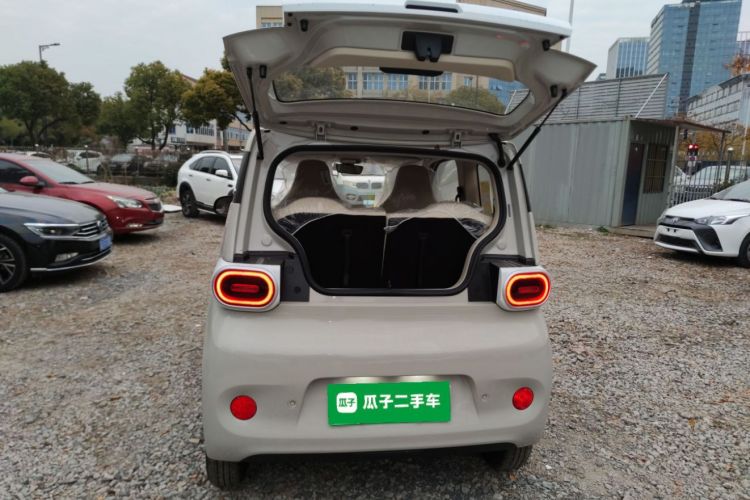 五菱汽车 宏光MINIEV 2024款 第三代 215km 青春版机舱底盘23