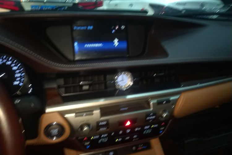 雷克萨斯ES 2015款 250 典雅版局部细节16