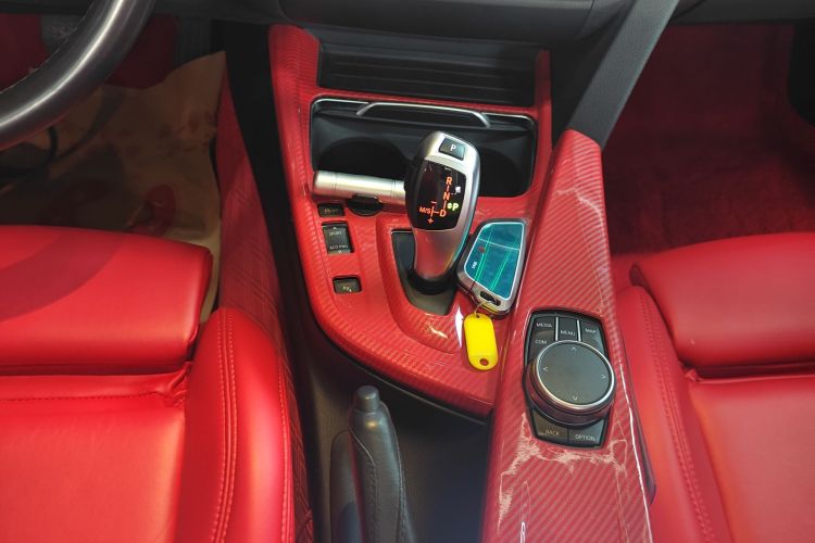 宝马3系GT 2019款 320i M运动套装局部细节18