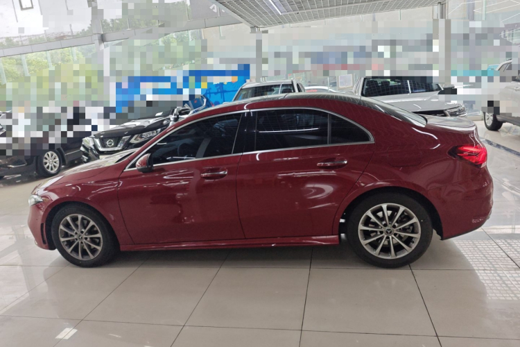 奔驰A级 2020款 改款 A 200 L 运动轿车时尚型车身外观6003