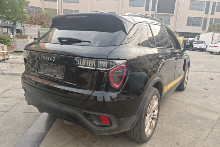 领克01 2017款 2.0T 两驱型Pro版车身外观7