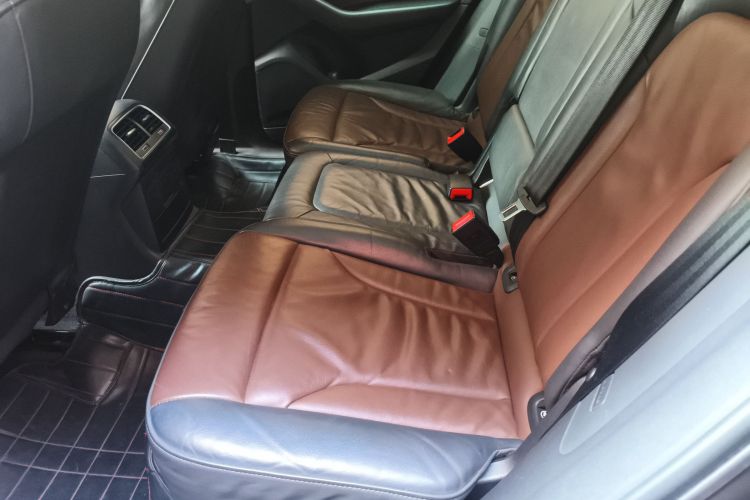 奥迪Q5 2017款 40 TFSI 进取型中控内饰21