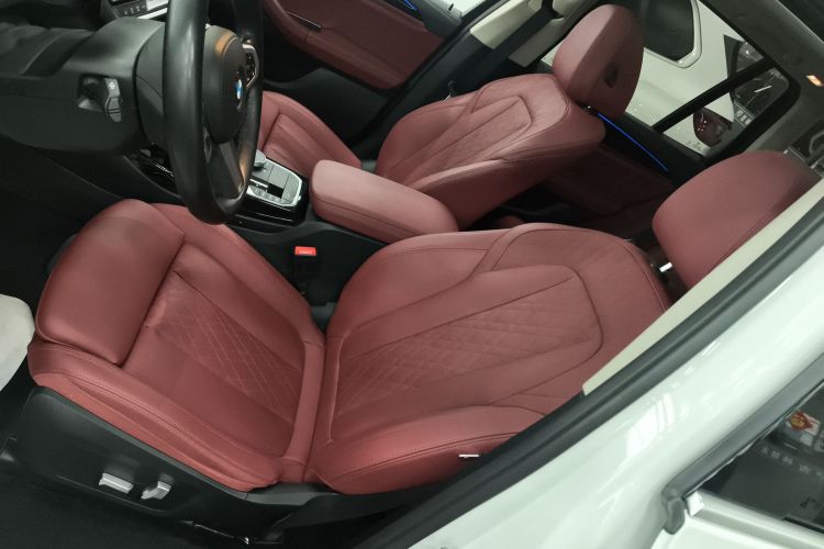 宝马X3 2022款 xDrive25i M运动套装中控内饰19