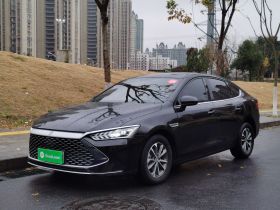 比亚迪 秦PLUS 2023款 冠军版 DM-i 55KM领先型