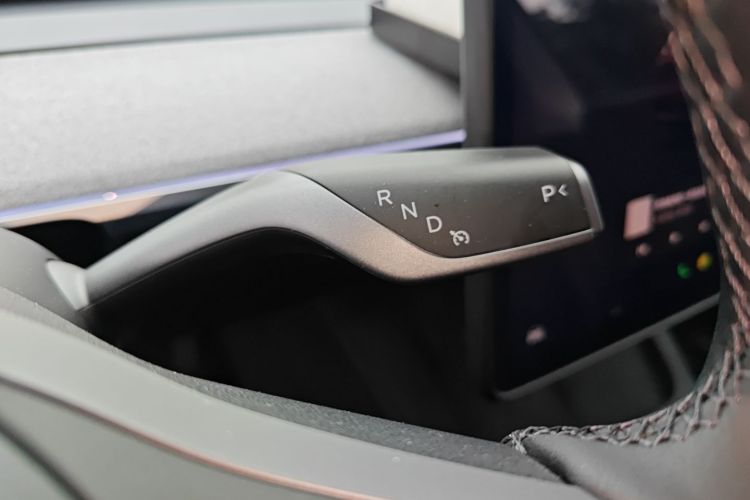 特斯拉 Model Y 2024款 后轮驱动版中控内饰18