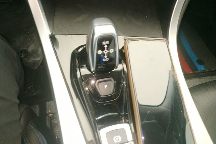 领克01 2019款 2.0T 两驱耀Pro版 国VI局部细节18