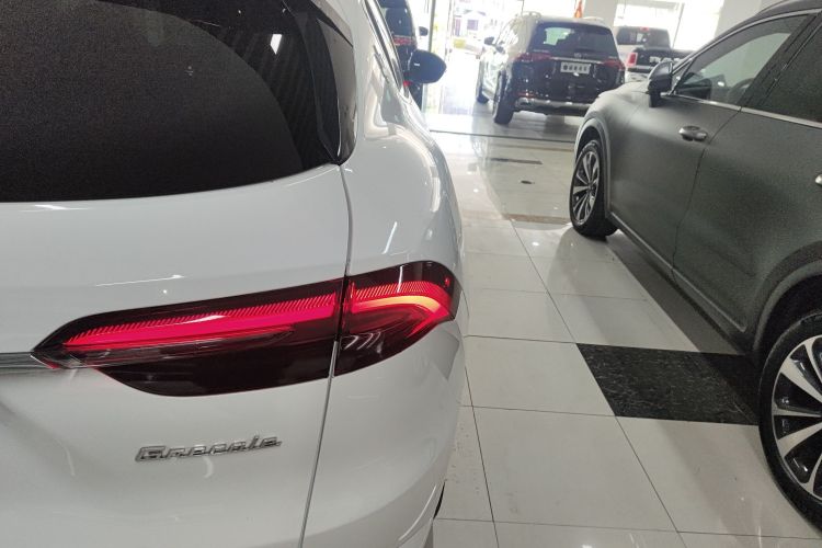 玛莎拉蒂 Grecale格雷嘉 2023款 2.0T GT车身外观9