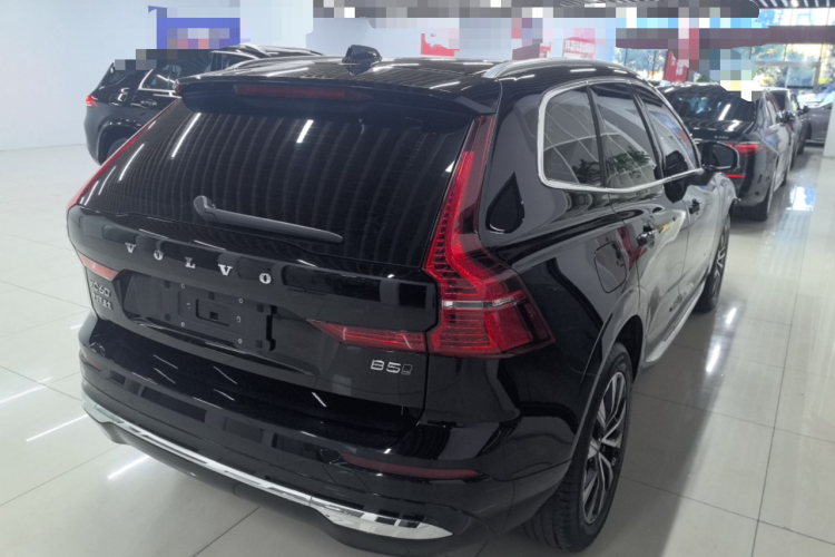 沃尔沃XC60 2024款 B5 四驱智远豪华版车身外观7