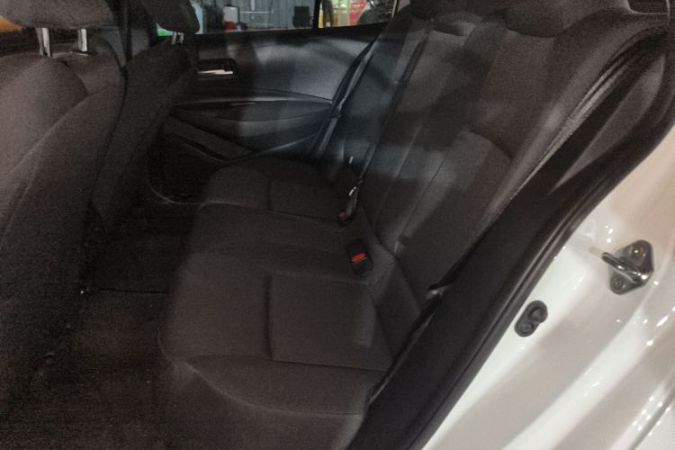 丰田 雷凌 2023款 TNGA 1.5L CVT进取版中控内饰7004