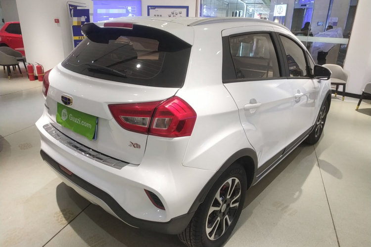 吉利汽车 远景X3 2017款 1.5L 自动尊贵型车身外观7