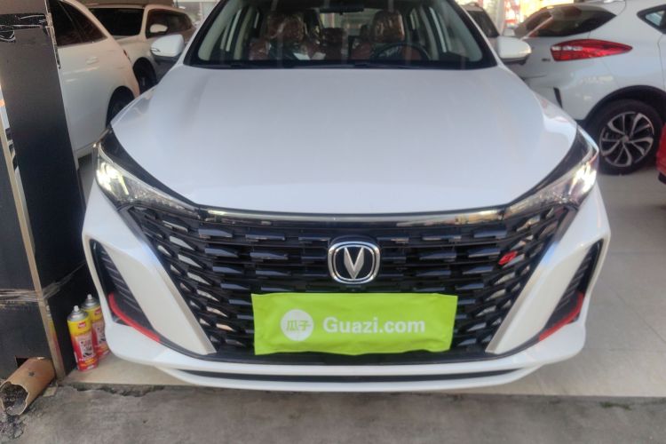 长安 逸动 2024款 PLUS 蓝鲸NE 1.4T GDI DCT高能版车身外观2