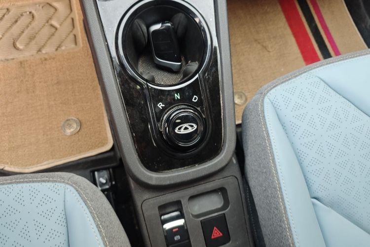 奇瑞 小蚂蚁 2022款 甜粉款 半糖版 磷酸铁锂 29.2kWh 30kW 301km中控内饰18