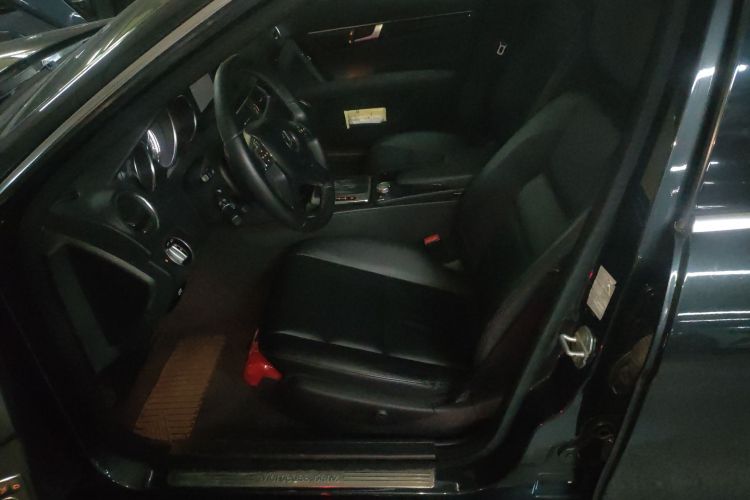 奔驰C级 2011款 C 200 CGI 时尚型局部细节19