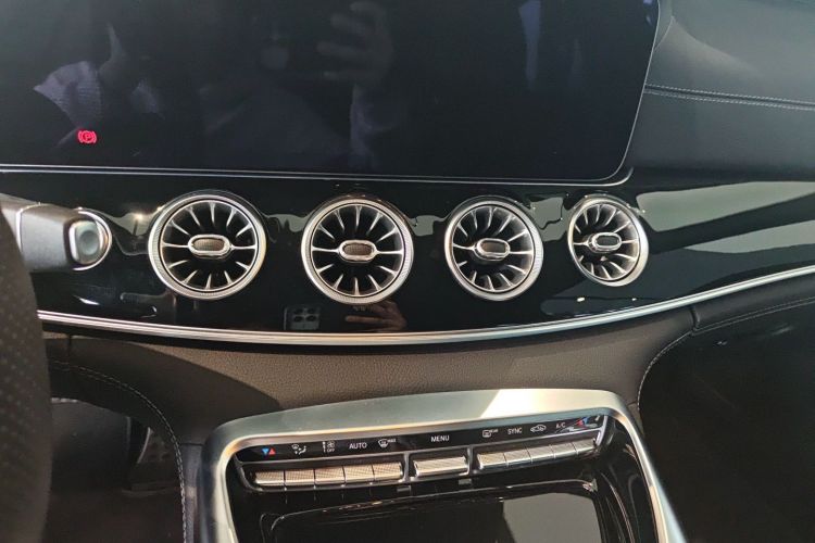 奔驰 2023款 AMG GT 50 四门跑车中控内饰16