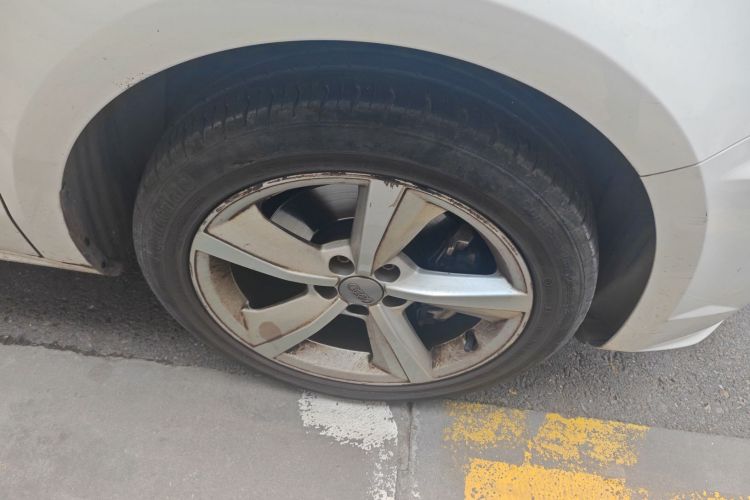 奥迪A1 2016款 30 TFSI Sportback Design风尚版车身外观6002