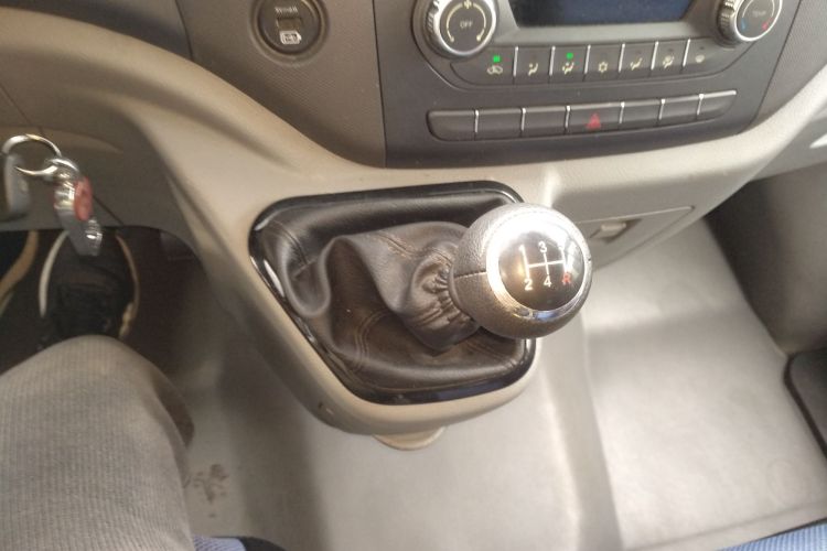 福田 图雅诺 2019款 2.5T E54J25TC3中控内饰18