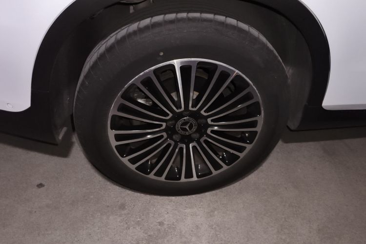 奔驰GLC 2018款 GLC 260 4MATIC 动感型车身外观6008