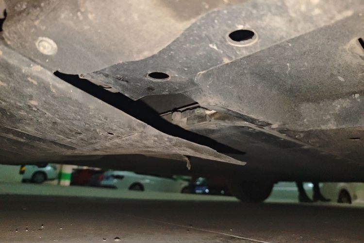 比亚迪 秦PLUS 2021款 EV 400KM 领畅版局部细节9004