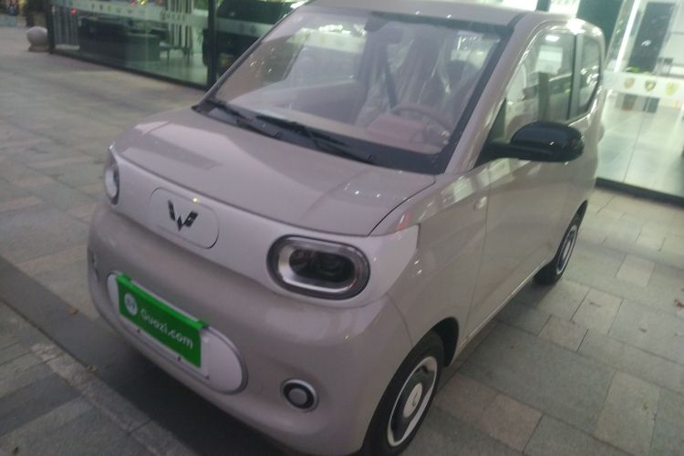 五菱汽车 宏光MINIEV 2024款 第三代 215km 青春版车身外观1