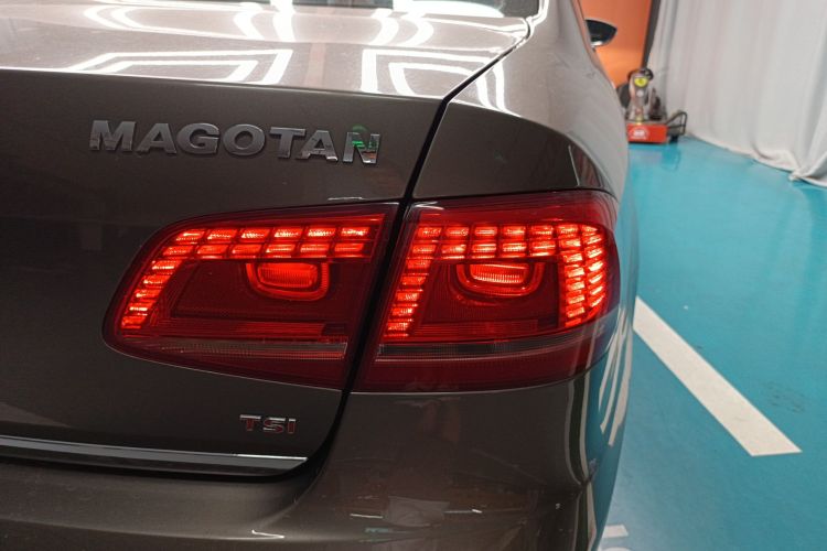 大众 迈腾 2015款 2.0TSI 豪华型车身外观6006