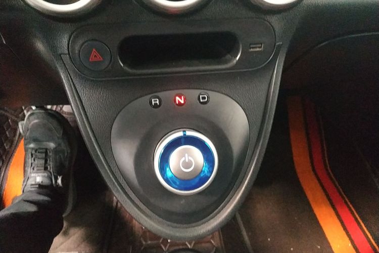 欧拉黑猫 2021款 301km 基础型局部细节18