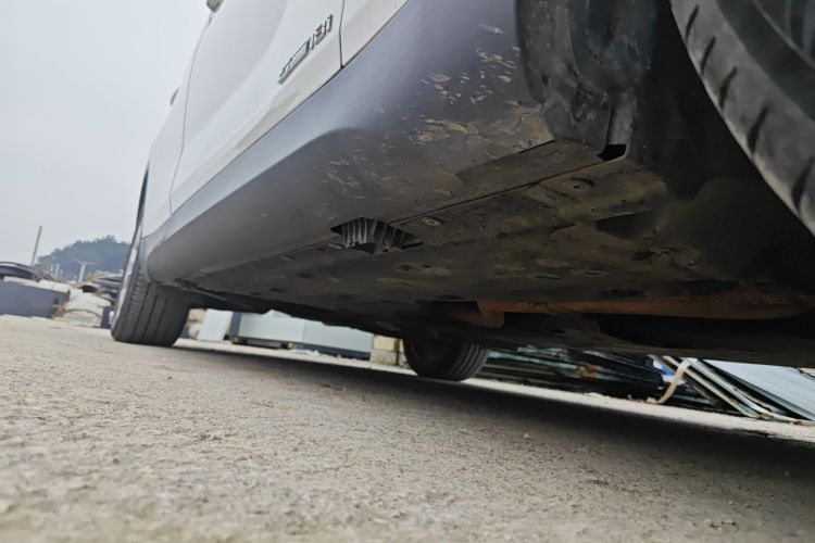 宝马X1 2013款 sDrive18i 时尚型局部细节9001