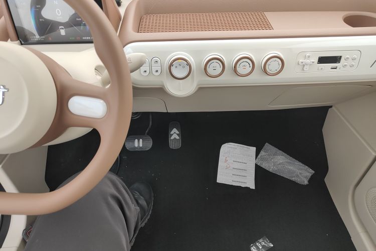 奔腾小马 2026款 222km 萌趣马 Plus中控内饰16