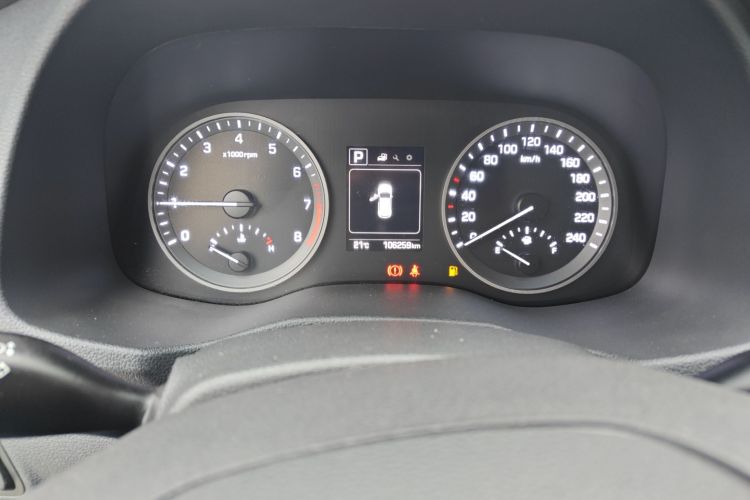 现代 途胜 2015款 1.6T 双离合两驱智能型中控内饰14