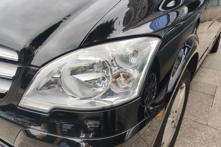 奔驰 唯雅诺 2013款 3.0L 舒适版局部细节36