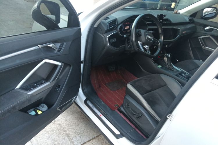奥迪Q3 2020款 45 TFSI quattro 时尚动感型中控内饰20