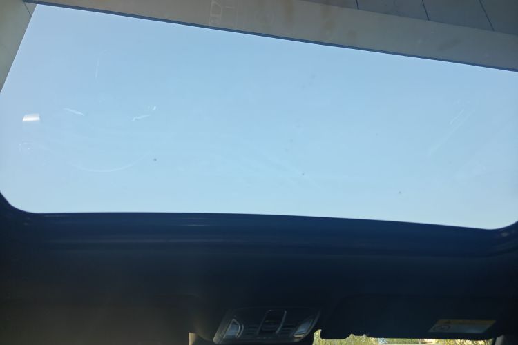 广汽传祺 传祺GS8 2022款 双擎系列 2.0TM 四驱尊贵版 （七座）中控内饰22