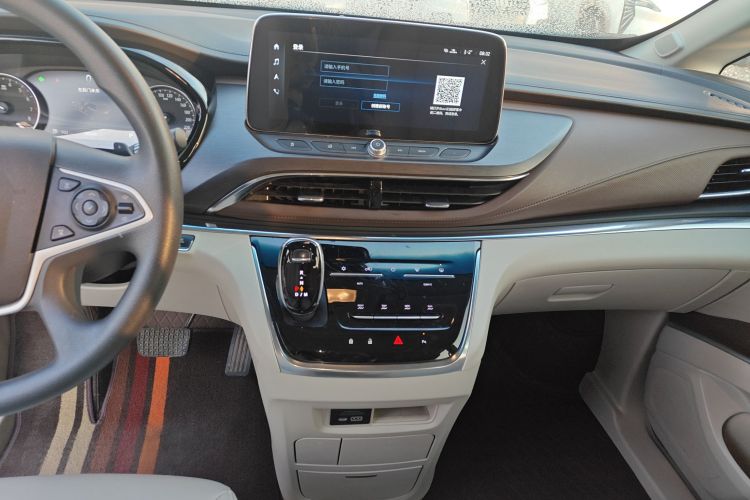 别克GL8 2023款 陆上公务舱 智享型局部细节16