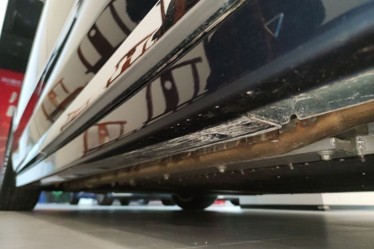 岚图汽车 岚图梦想家 2025款 PHEV 四驱旗舰鲲鹏版局部细节9001